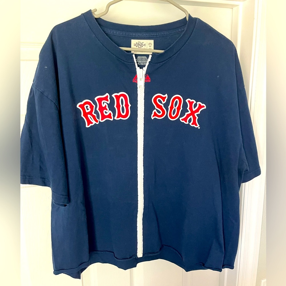 GIRLS CROPPED SHORT SLEEVE BOSTON RED SOX  ZIP UP XL